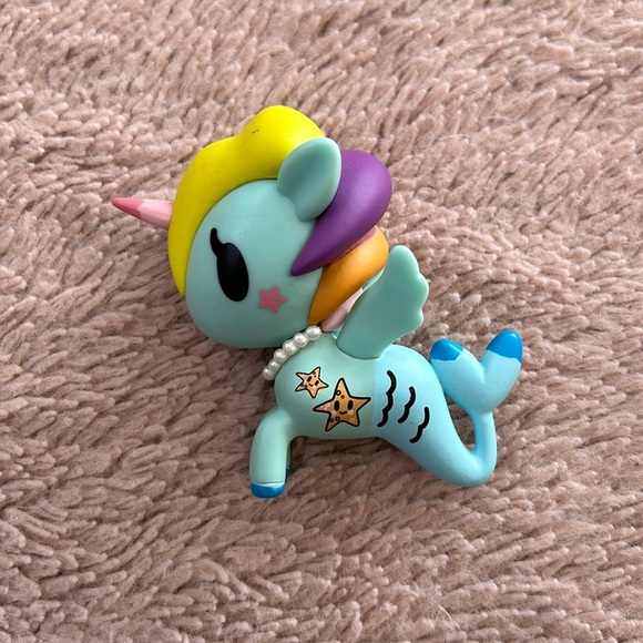 Tokidoki Unicorno rainbow seashell mermaid pony - Picture 1 of 3